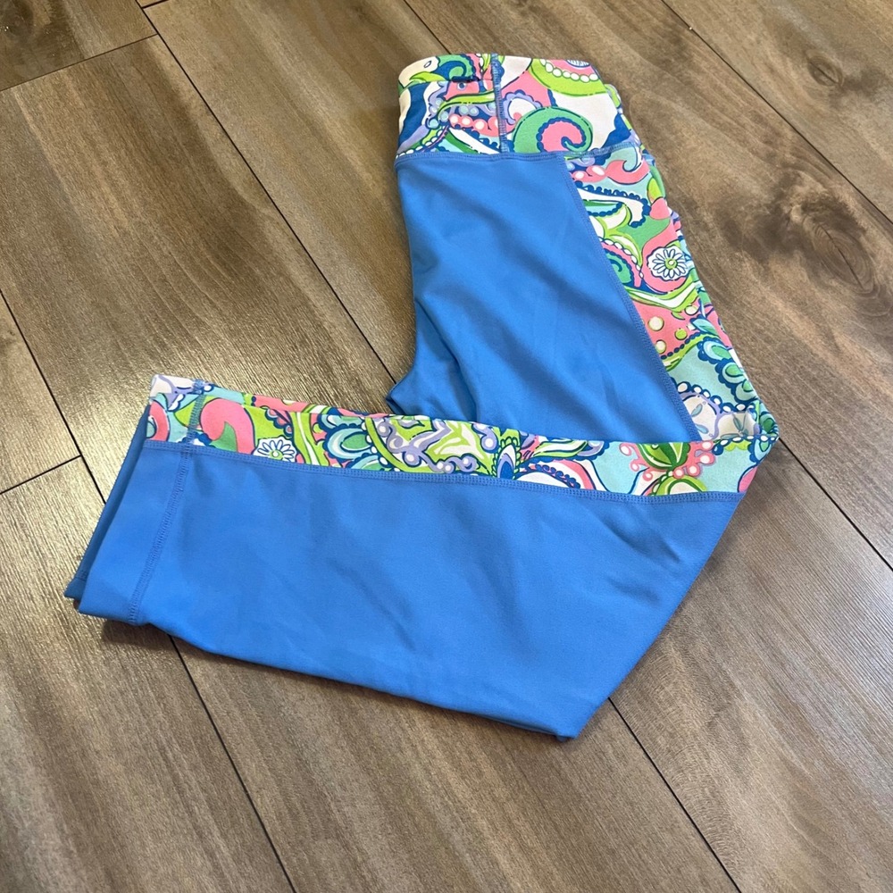 Lilly Pulitzer Luxletic Weekender Cropped Leggings Blue Multi Womens M Bin K-43